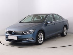 Volkswagen Passat - 2015