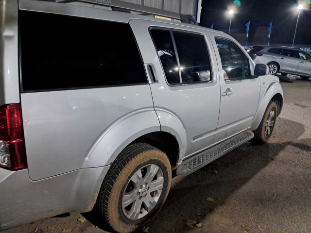 Nissan Pathfinder 2006