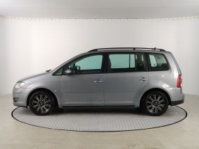 Volkswagen Touran - 2010