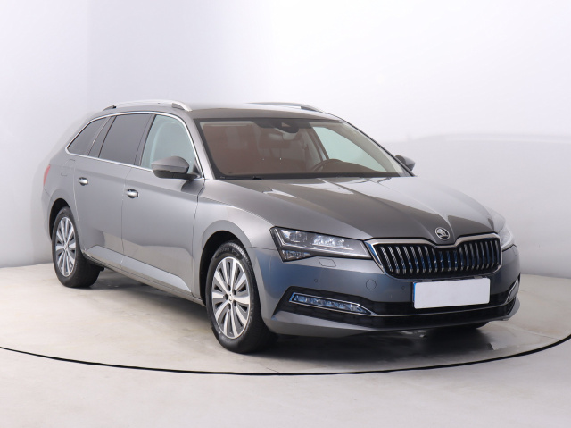 Škoda Superb 2022