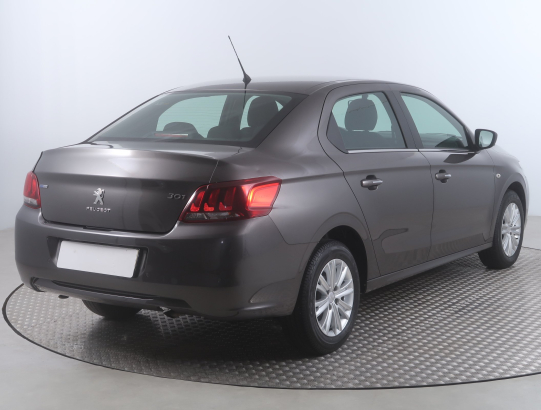 Peugeot 301