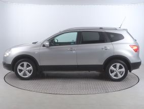 Nissan Qashqai+2 - 2009