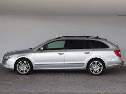 Škoda Superb 2010