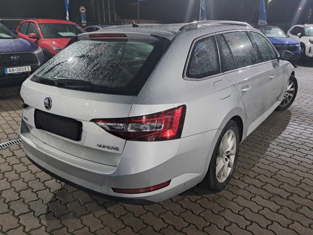 Škoda Superb