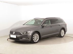 Volkswagen Passat - 2015