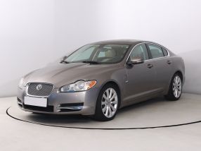 Jaguar XF - 2010