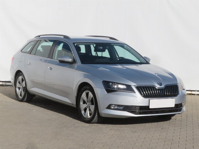 Škoda Superb 2017