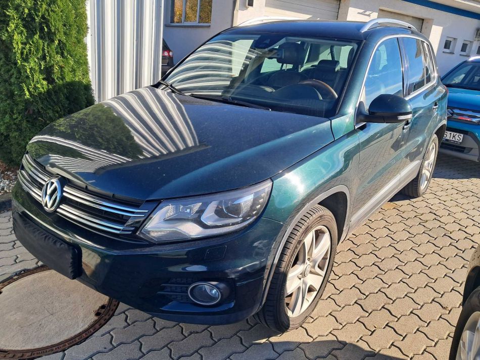 Volkswagen Tiguan - 2012