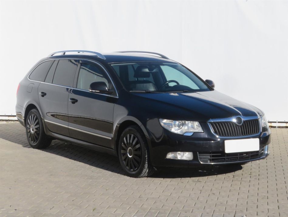 Skoda Superb - 2011