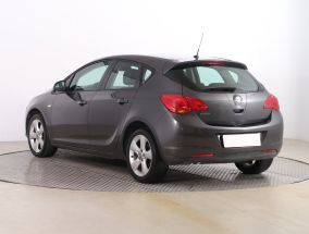 Opel Astra - 2010