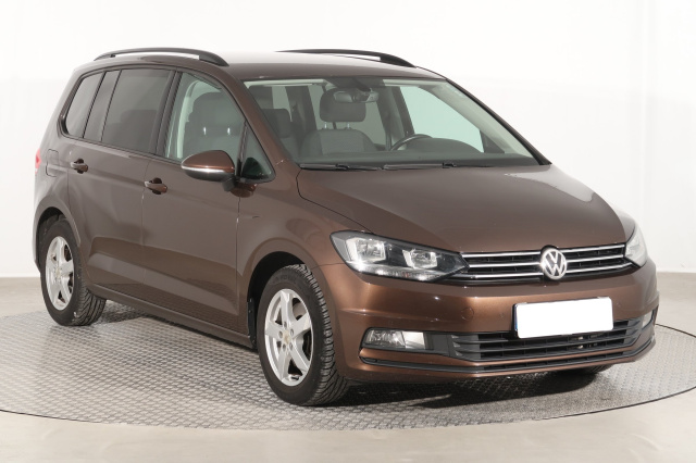 Volkswagen Touran 2016
