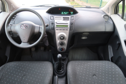Toyota Yaris 2006