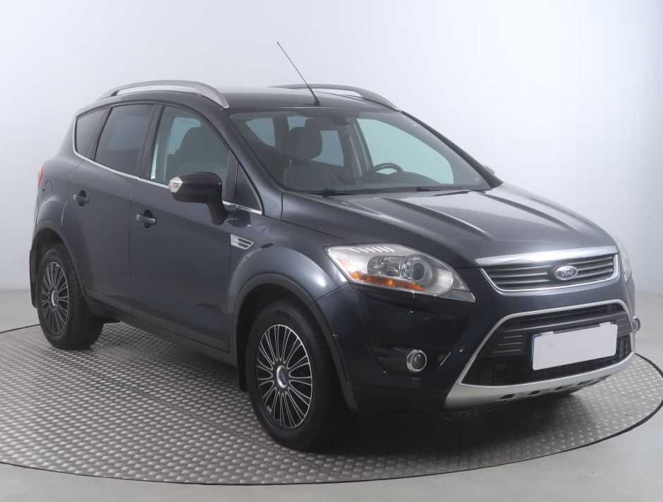 Ford Kuga - 2010