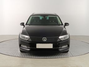 Volkswagen Passat - 2015
