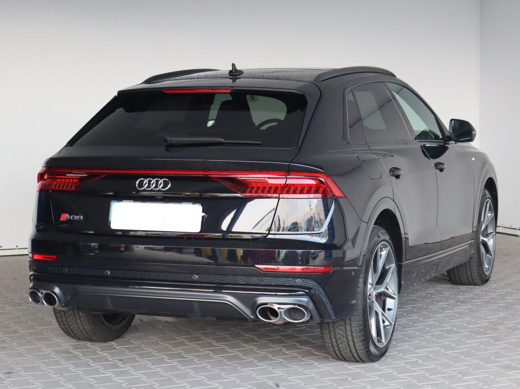 Audi SQ8