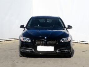 BMW 5 - 2015