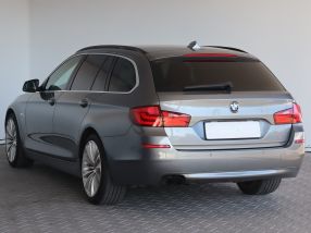 BMW 5 - 2011