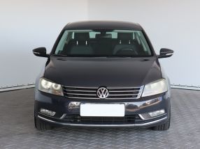 Volkswagen Passat - 2012