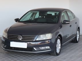 Volkswagen Passat - 2012