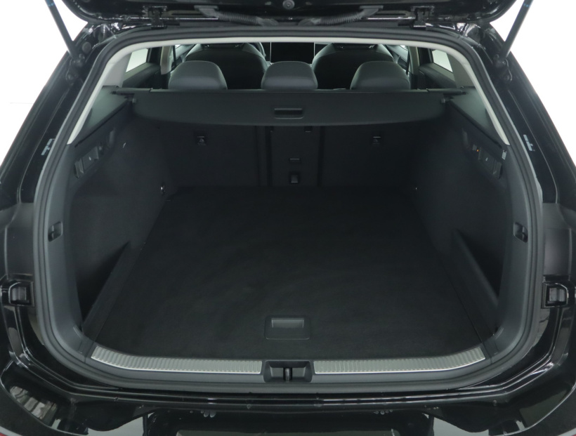 Volkswagen Passat, 2024