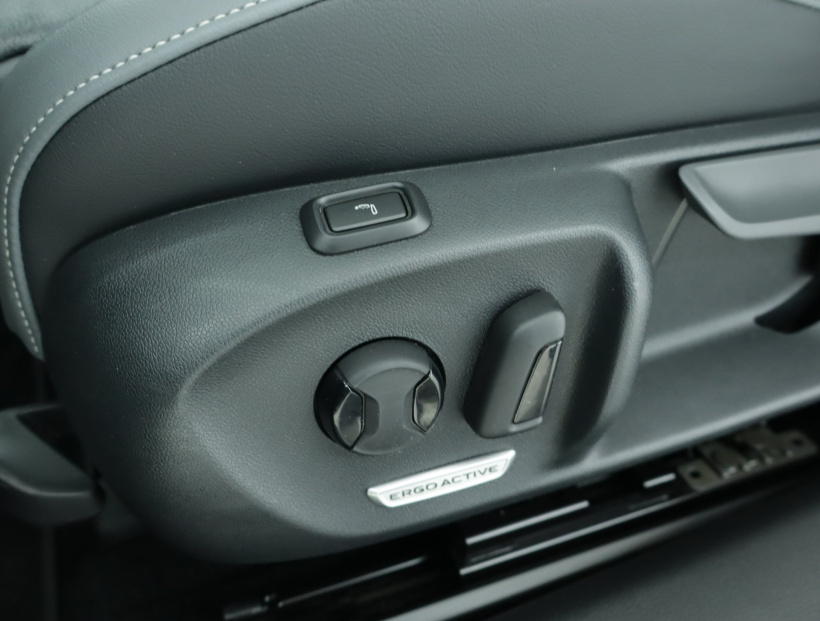 Volkswagen Passat, 2024