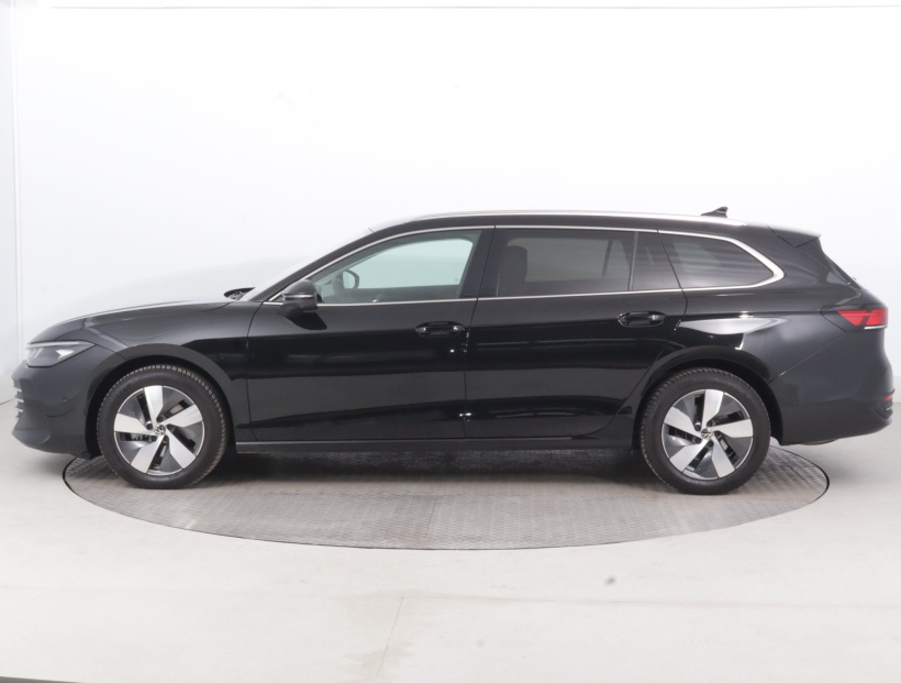Volkswagen Passat, 2024