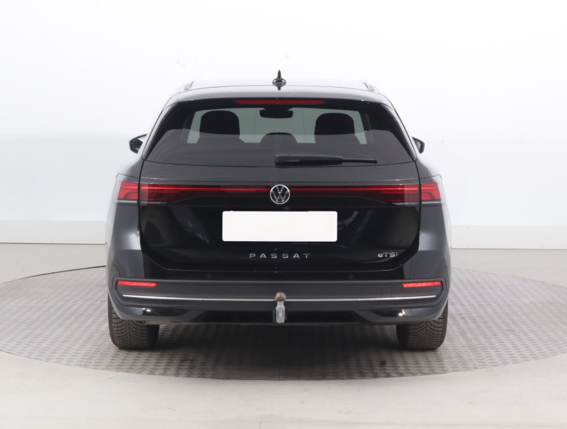 Volkswagen Passat, 2024