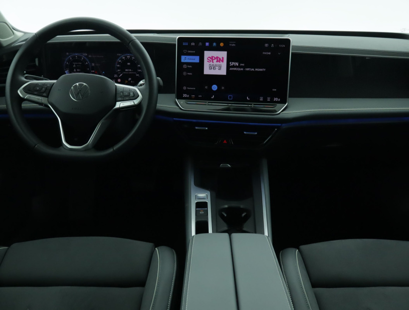 Volkswagen Passat, 2024