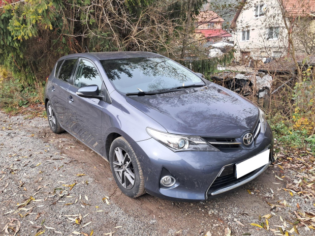 Toyota Auris 2014