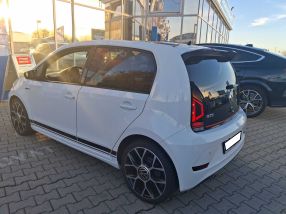 Volkswagen Up! - 2021