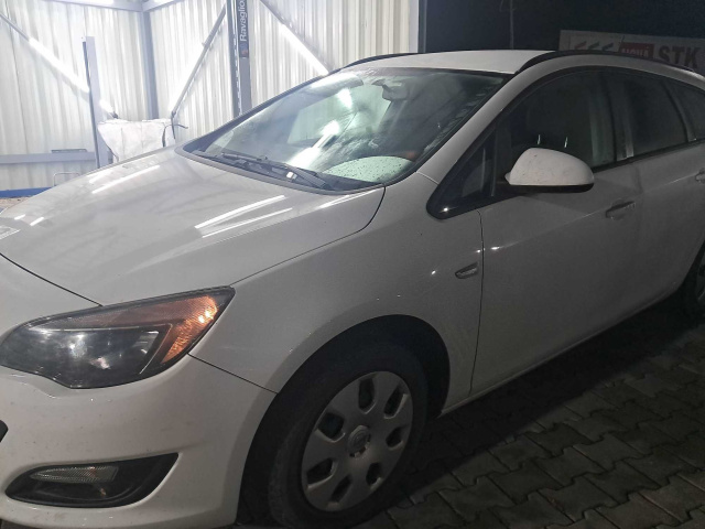 Opel Astra 2014