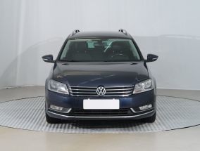 Volkswagen Passat - 2011