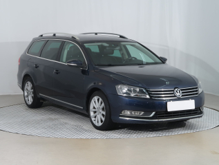 Volkswagen Passat, 2011