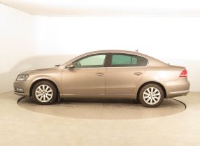 Volkswagen Passat - 2012