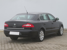 Škoda Superb 2008