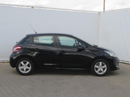 Peugeot 208 2014