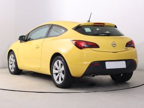 Opel Astra - 2013