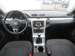 Volkswagen Passat 2011