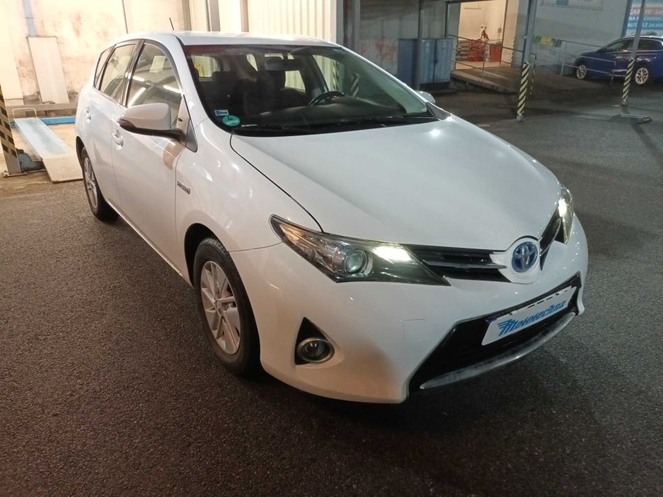 Toyota Auris - 2014