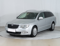 Škoda Superb 2011