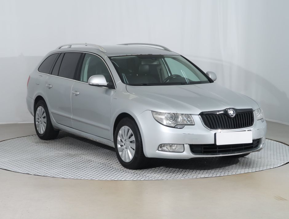 Skoda Superb - 2011