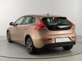 Volvo V40 - 2015