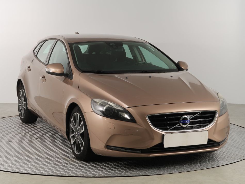 Volvo V40 - 2015