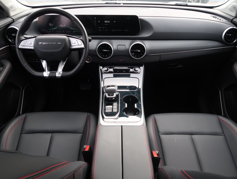 Dongfeng Forthing T5 EVO, 2025