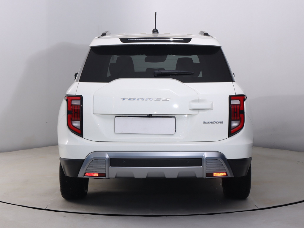 Ssang Yong Torres