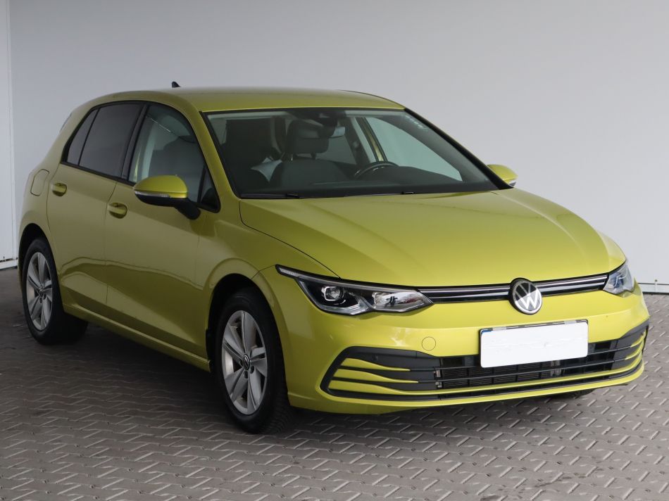 Volkswagen Golf - 2020