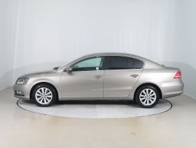 Volkswagen Passat - 2013