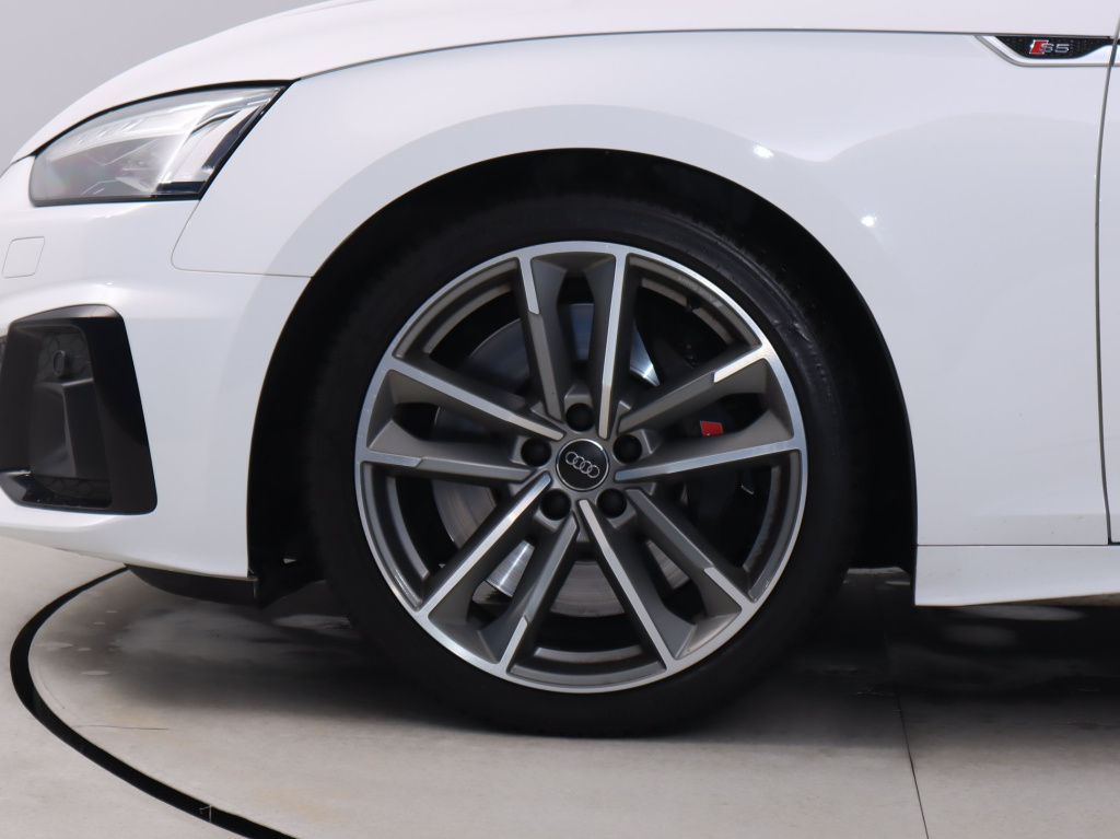 Audi S5