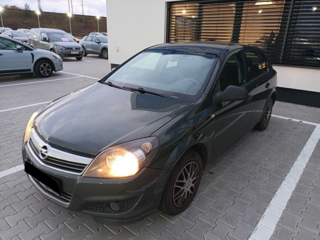 Opel Astra 2010