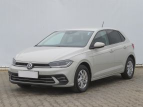 Volkswagen Polo - 2022